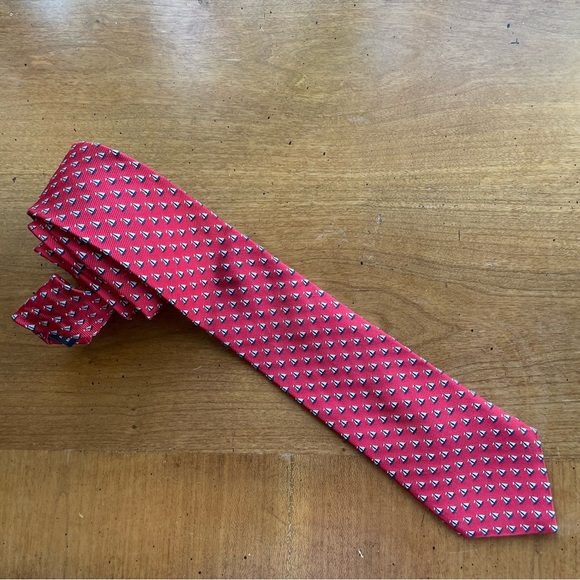 Roundtree and Yorke Silk Sailboat Motif Patterned Men's Tie 3" X 60" Long Length - Picture 1 of 8